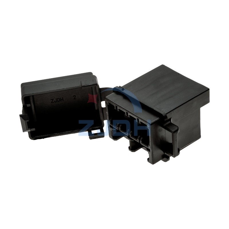 四路保险盒-ZJDH-乐清市地宏接插件有限公司